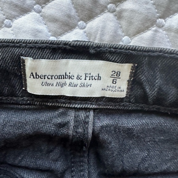 Abercrombie & Fitch High waisted Denim Mini Skirt - Picture 3 of 5